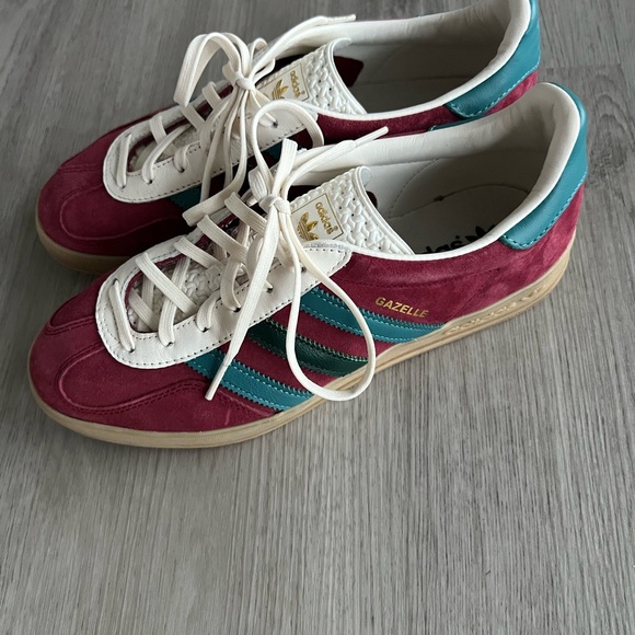 2 Adidas Gazelle sneakers - Picture 6 of 12